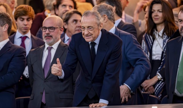 开云-TA：老佛爷做事雷厉风行，皇马员工刷手机新闻才得知阿隆索下课