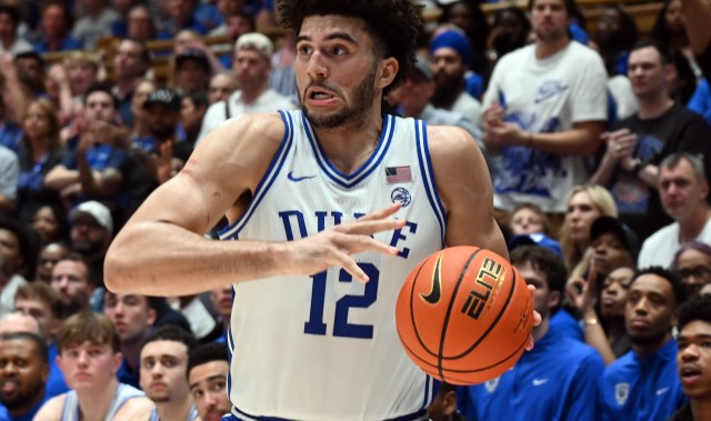 状元热门~布泽尔儿子太稳了！9次出手轰24+14+5 进分区锦标赛决赛